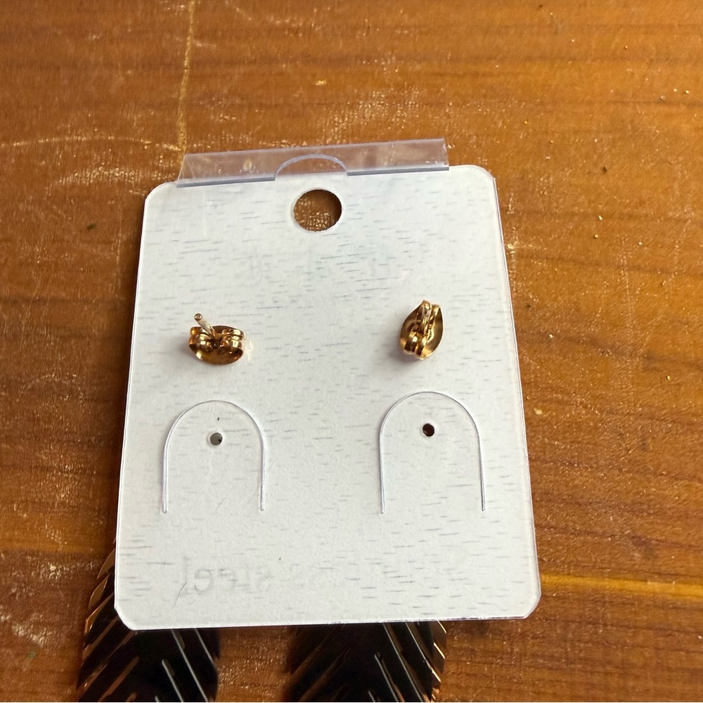 Yiyitian Gold-tone Black Stainless Steel Layered Feather Dangle Earrings NEW - Picture 5 of 7